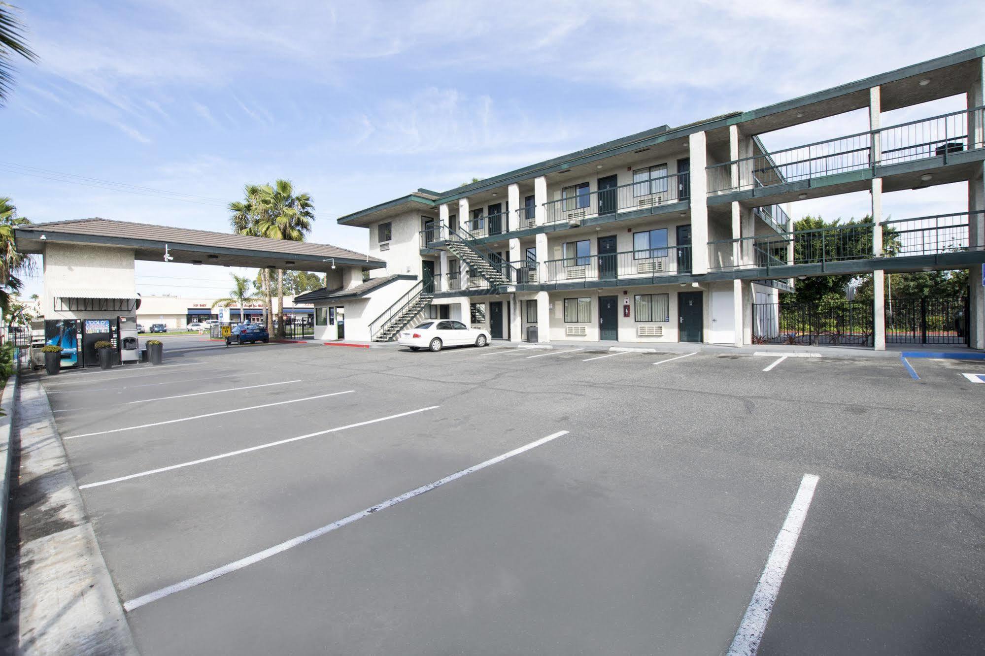 Morada Motel 3*